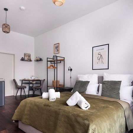 Central Apartment In Heart Of برلين المظهر الخارجي الصورة